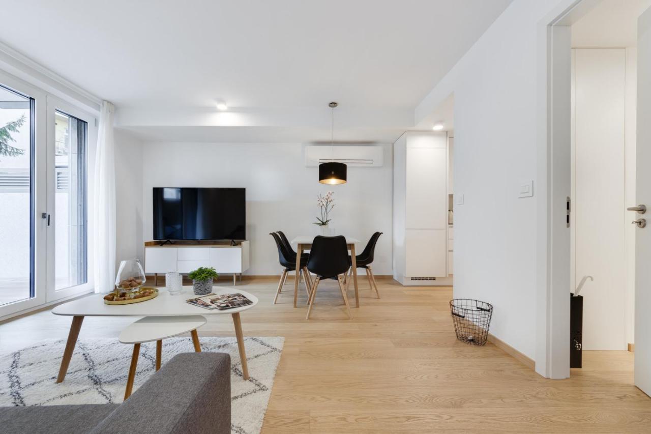 Central Apartment With Private Garage Ljubljana Exterior photo
